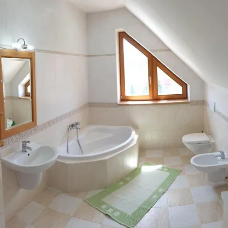 Apartman Znojmo דירה *