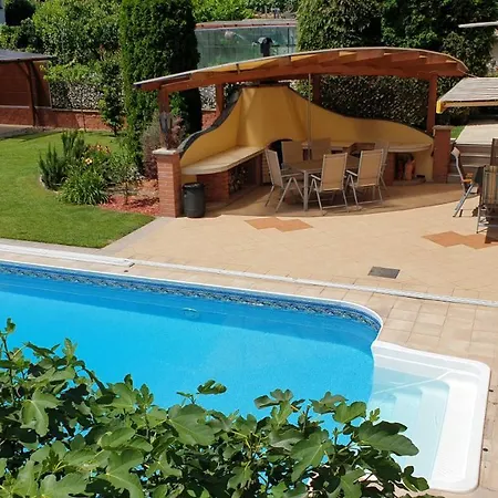 Apartman Znojmo דירה *